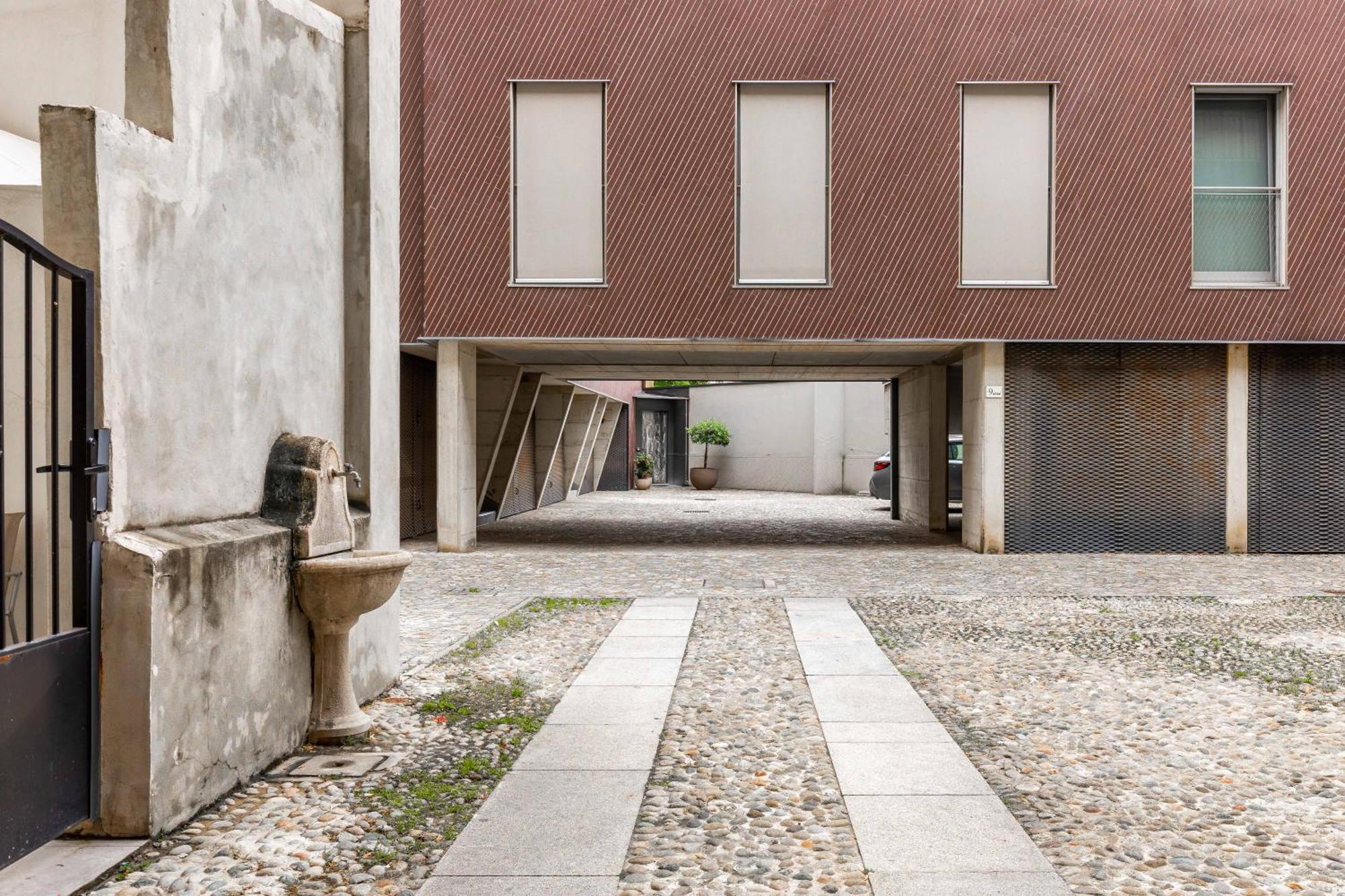 Апартаменты Nam House & Posto Auto Милан Экстерьер фото